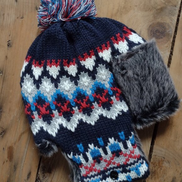 Blue knit trapper hat ,, NEW - Picture 1 of 1